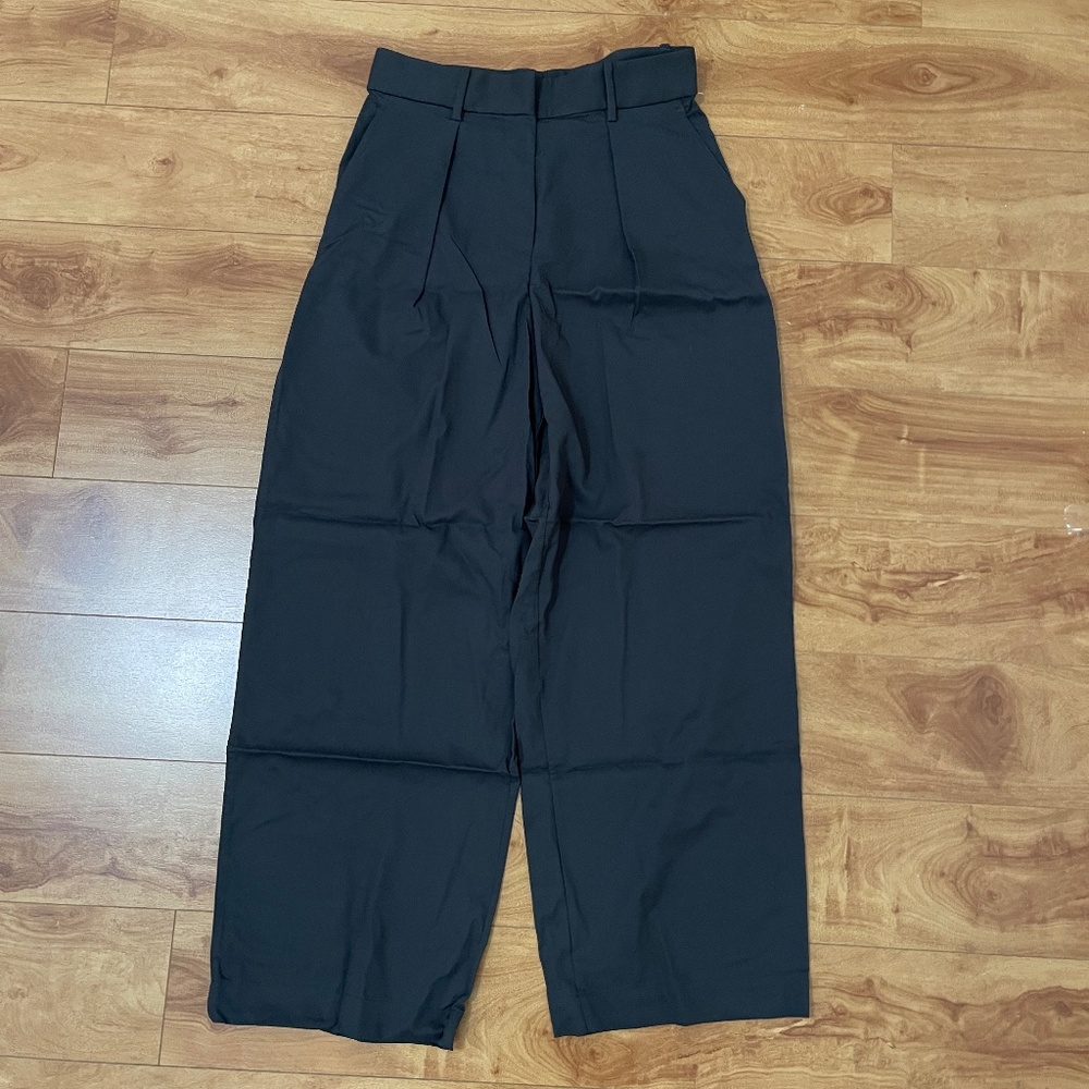 Lululemon Women Pleated Trousers Black Wide Flare Leg Sz 6 New Without Tag